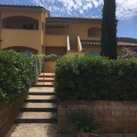Ombra Verde Resort Rooms & Apartments *